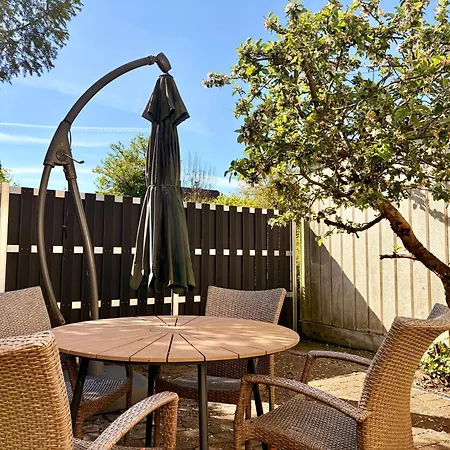 K4 Mit Gartenblick Апартаменты Йевер