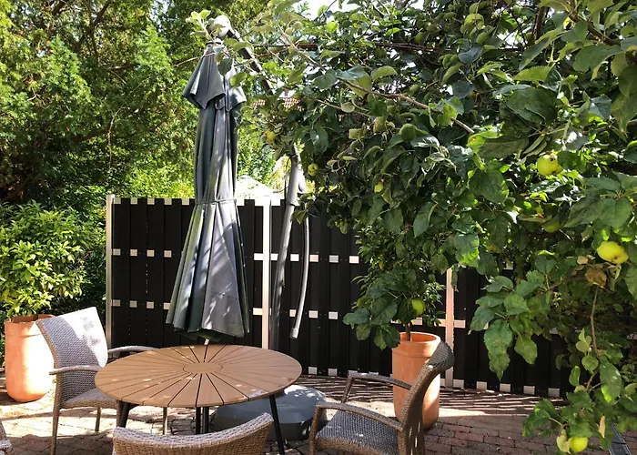 K4 Mit Gartenblick *